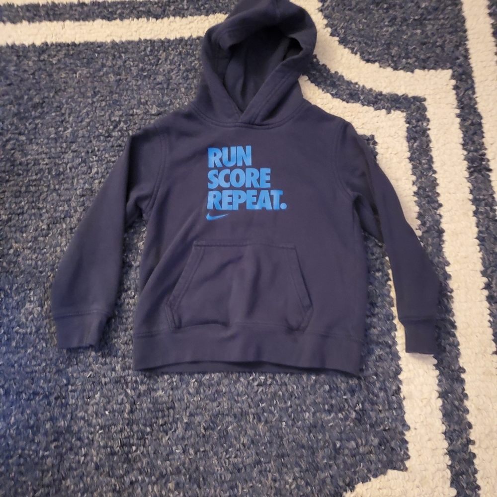 Nike size 6 hoodie